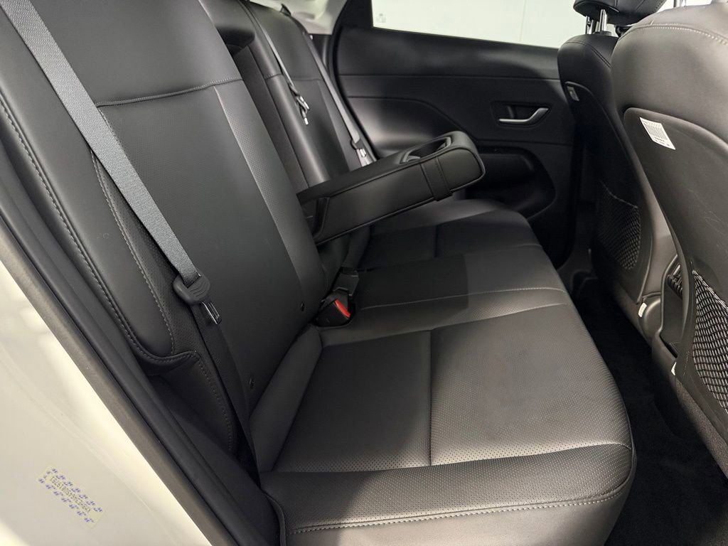 Used 2025 Hyundai Kona Limited FWD image 29