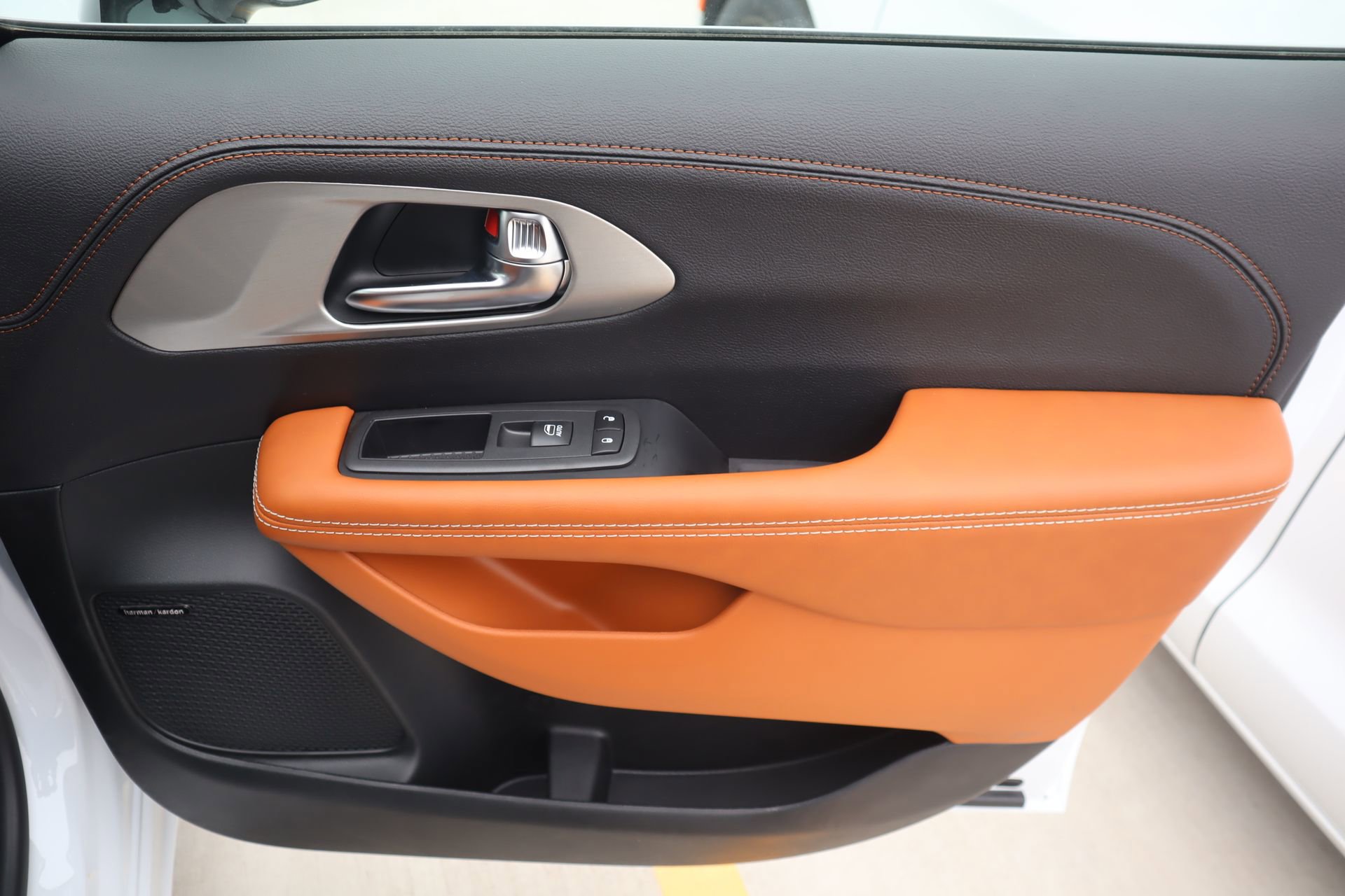 New 2026 Chrysler Pacifica Pinnacle image 20