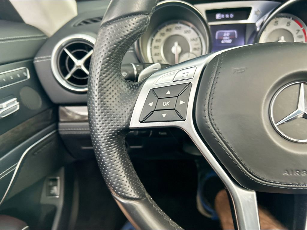 Used 2015 Mercedes-Benz SL 550 image 11