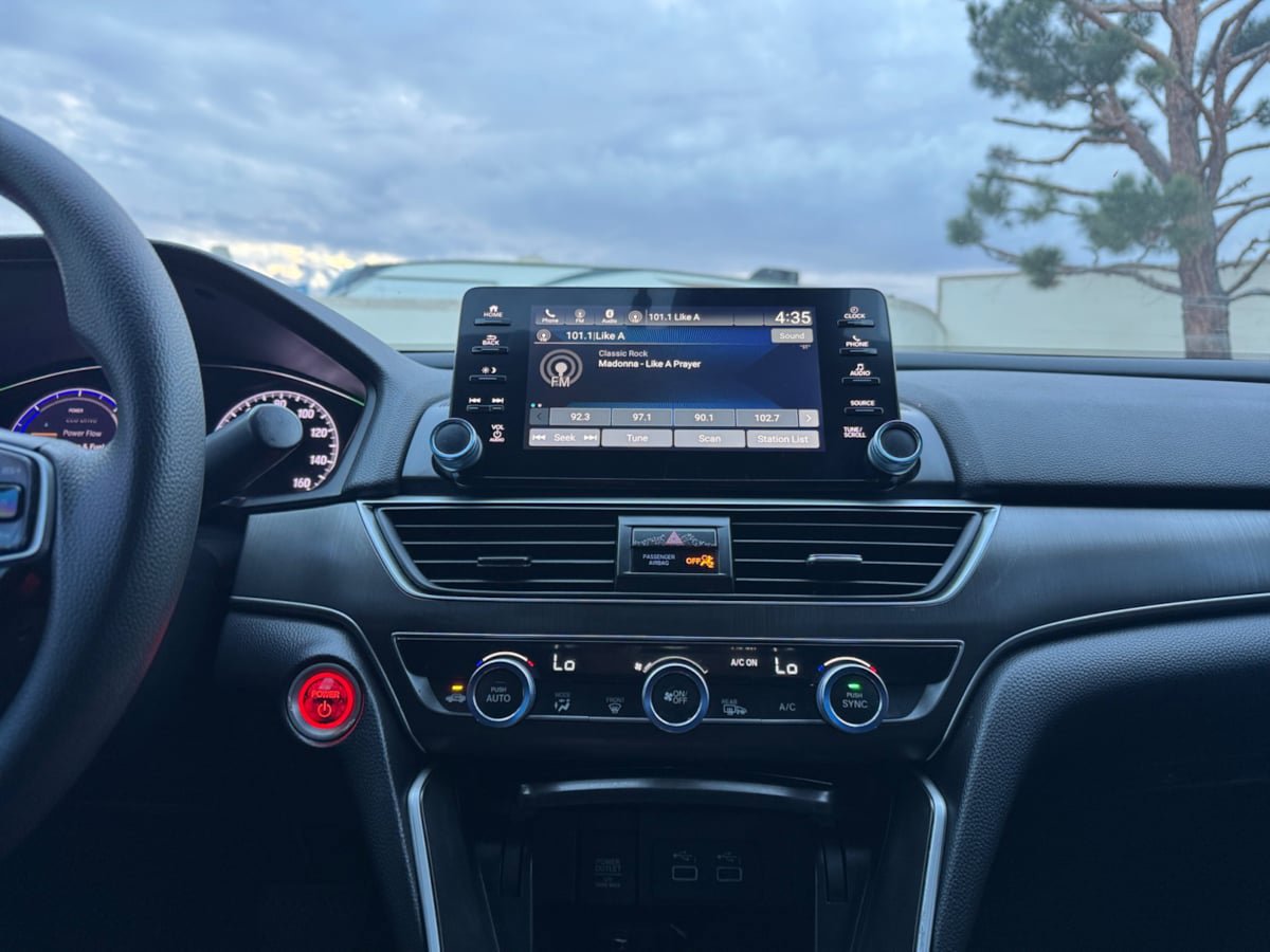 Used 2021 Honda Accord Hybrid image 15