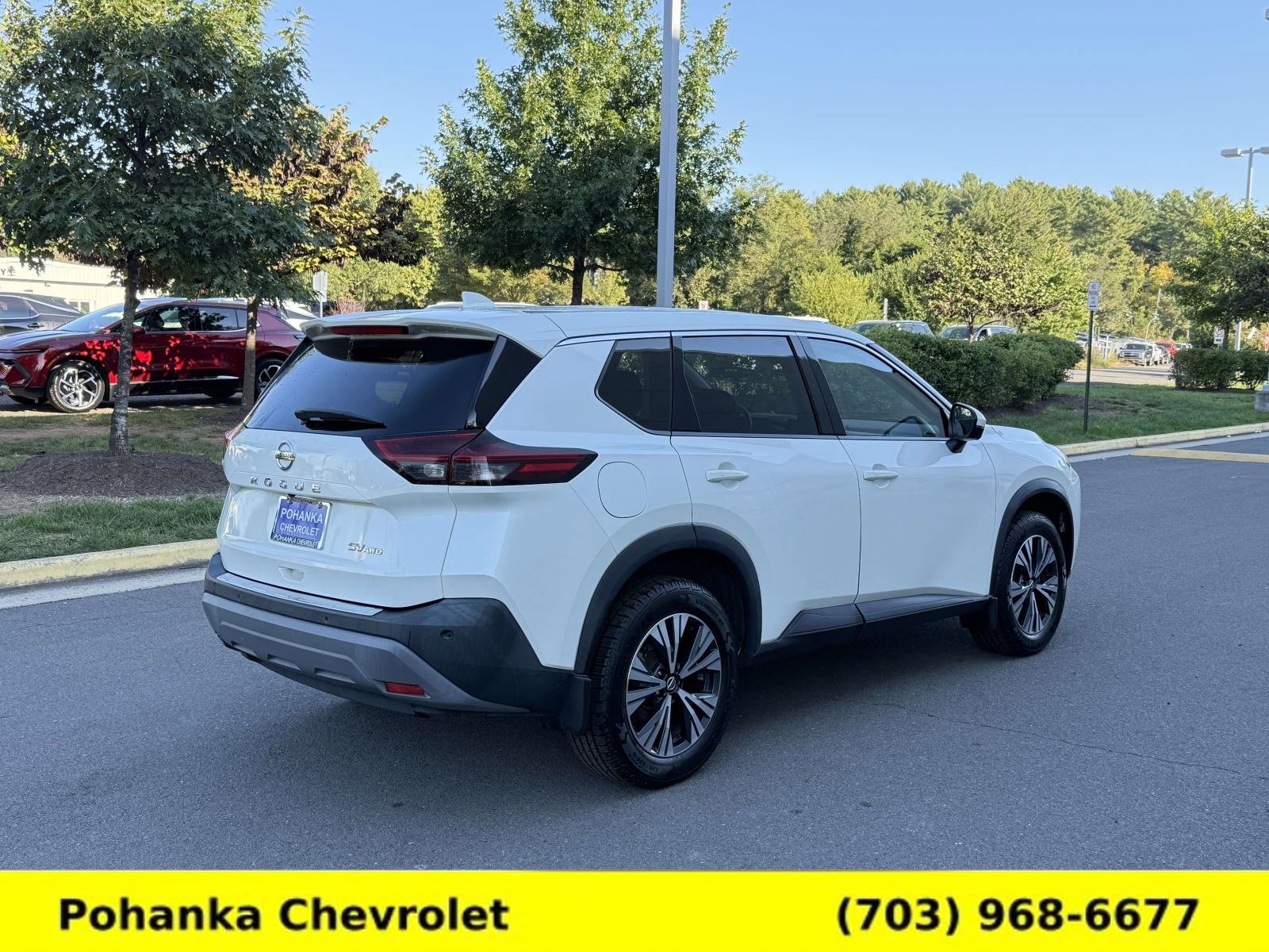Used 2021 Nissan Rogue SV AWD/4WD image 2