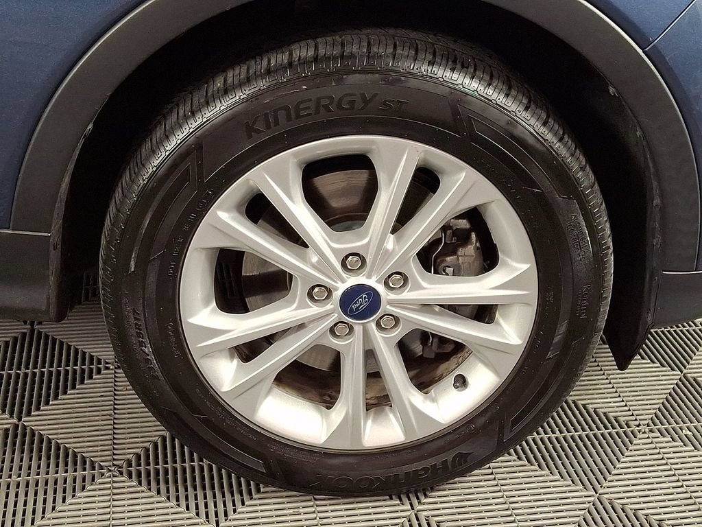 Used 2018 Ford Escape SEL AWD/4WD image 11