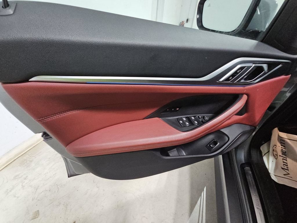 Used 2023 BMW i4 eDrive35 w/ Premium Package RWD image 9
