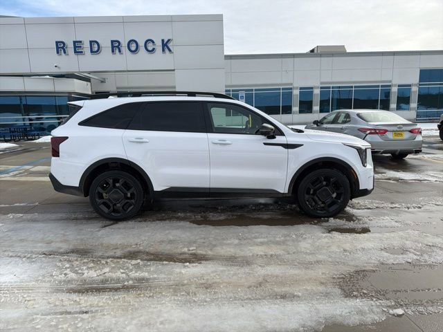 Used 2025 Kia Sorento SX Prestige image 2