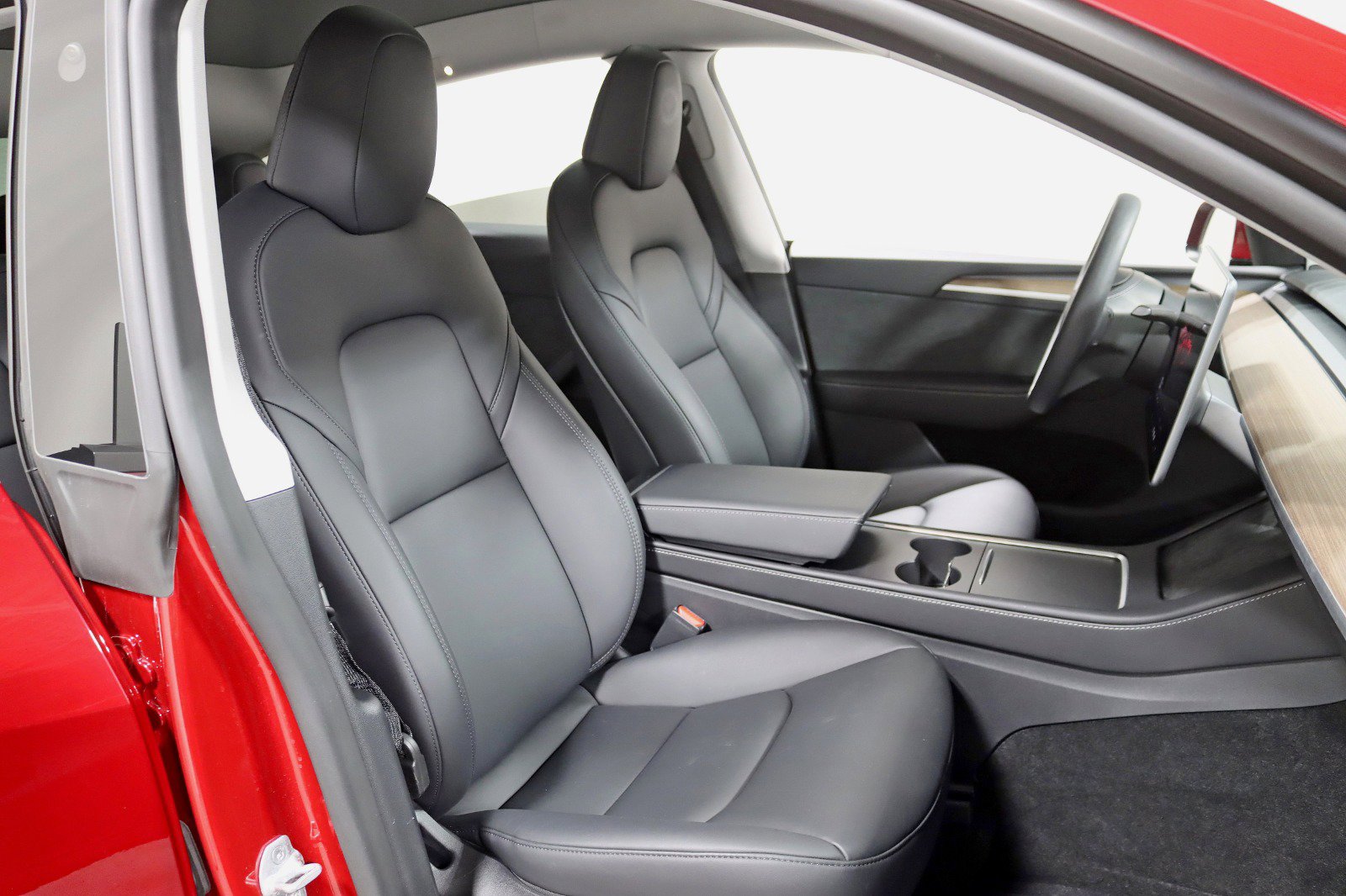 Used 2025 Tesla Model Y Long Range image 28