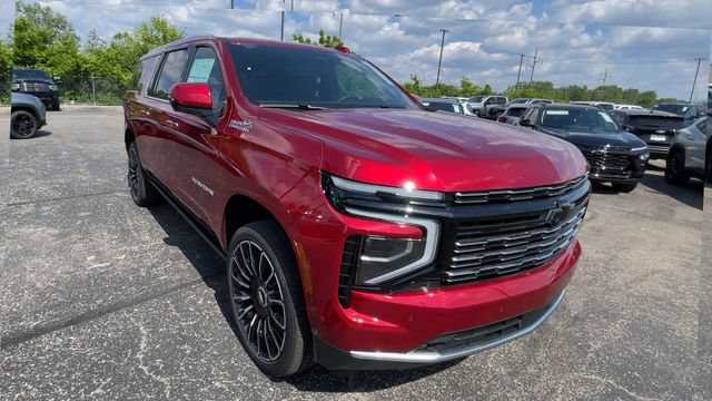 New 2026 Chevrolet Suburban High Country AWD/4WD image 4