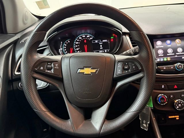 Used 2022 Chevrolet Trax LS w/ Tint and Cruise Package image 16