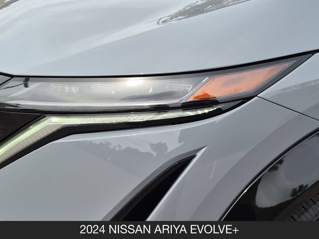 Used 2024 Nissan Ariya FWD image 10