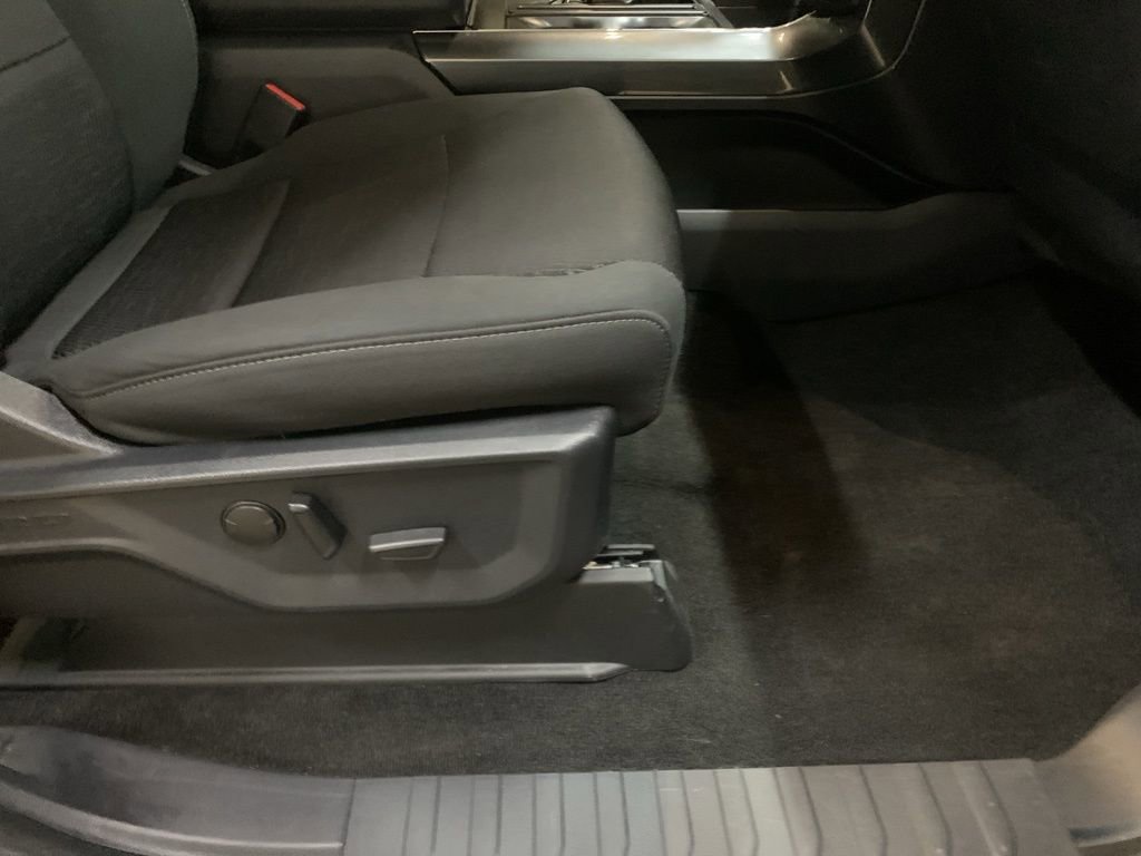 Used 2022 Ford F150 XLT w/ Equipment Group 302A High image 17