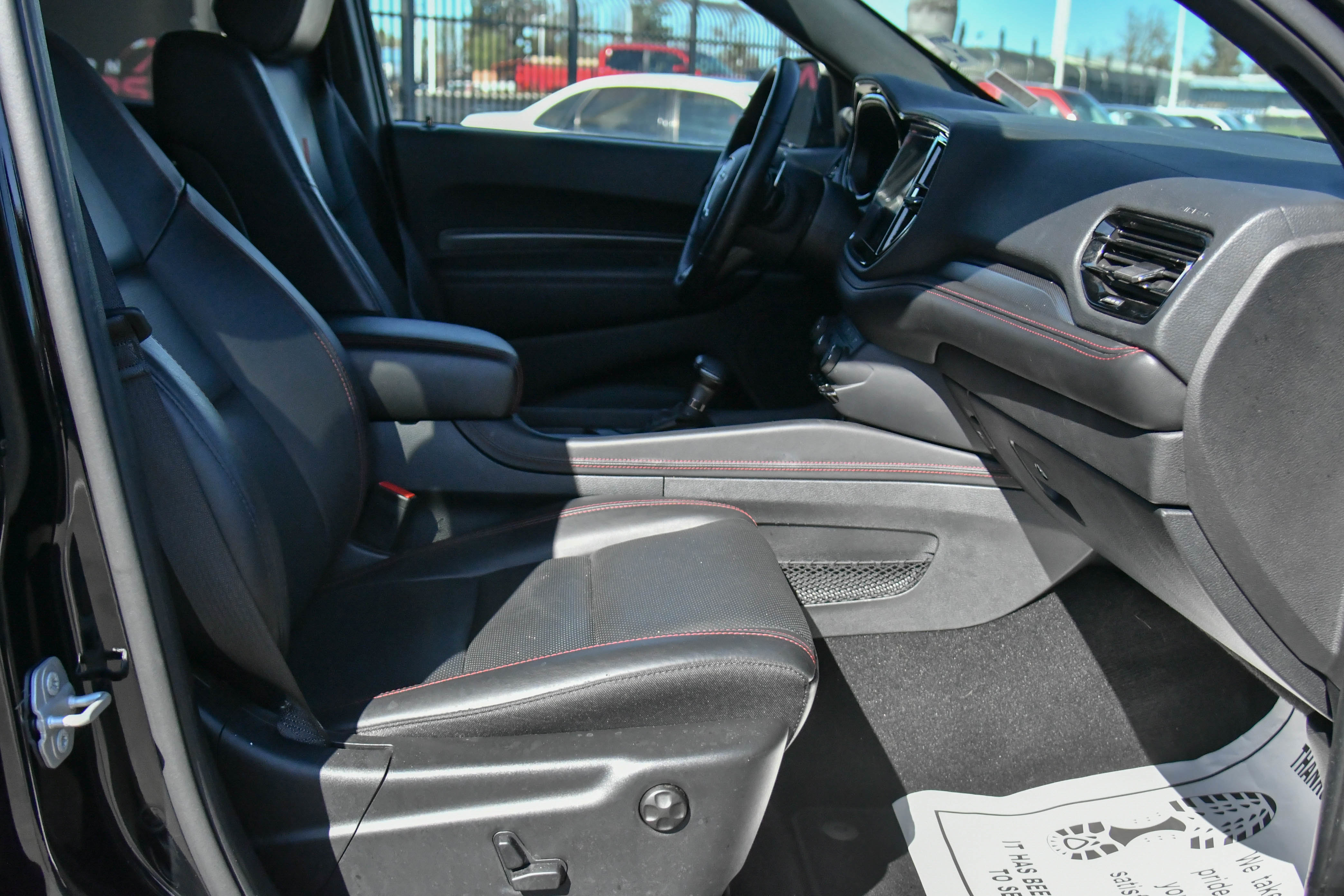 Used 2025 Dodge Durango GT image 50