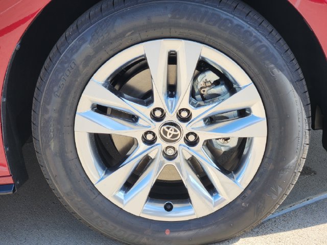 New 2026 Toyota Sienna Limited AWD/4WD image 8