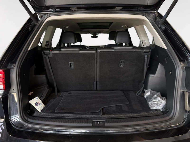 Used 2021 Volkswagen Atlas SEL FWD image 35