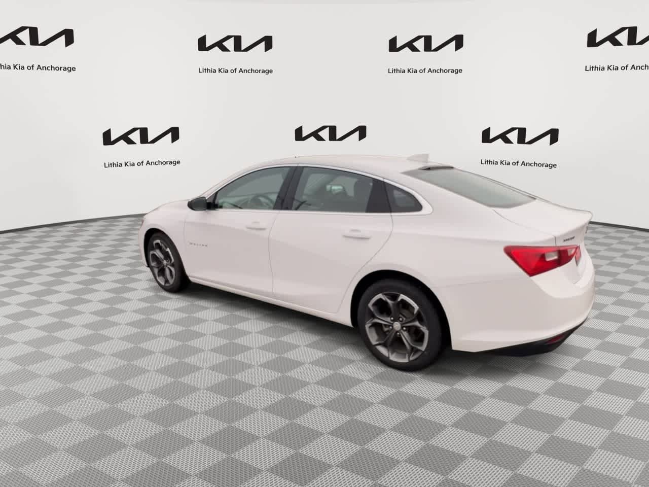 Used 2023 Chevrolet Malibu LT FWD image 6