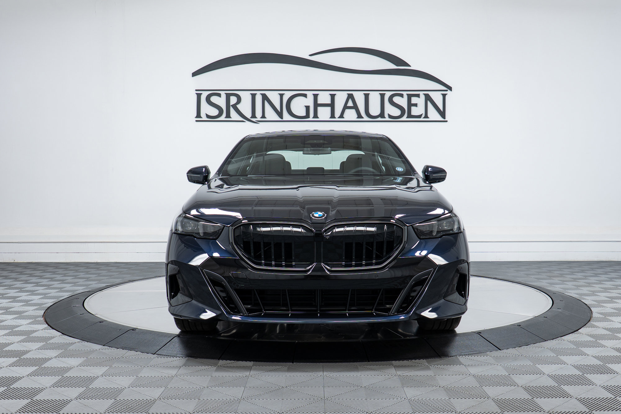 New 2026 BMW 540i xDrive w/ M Sport Package image 2