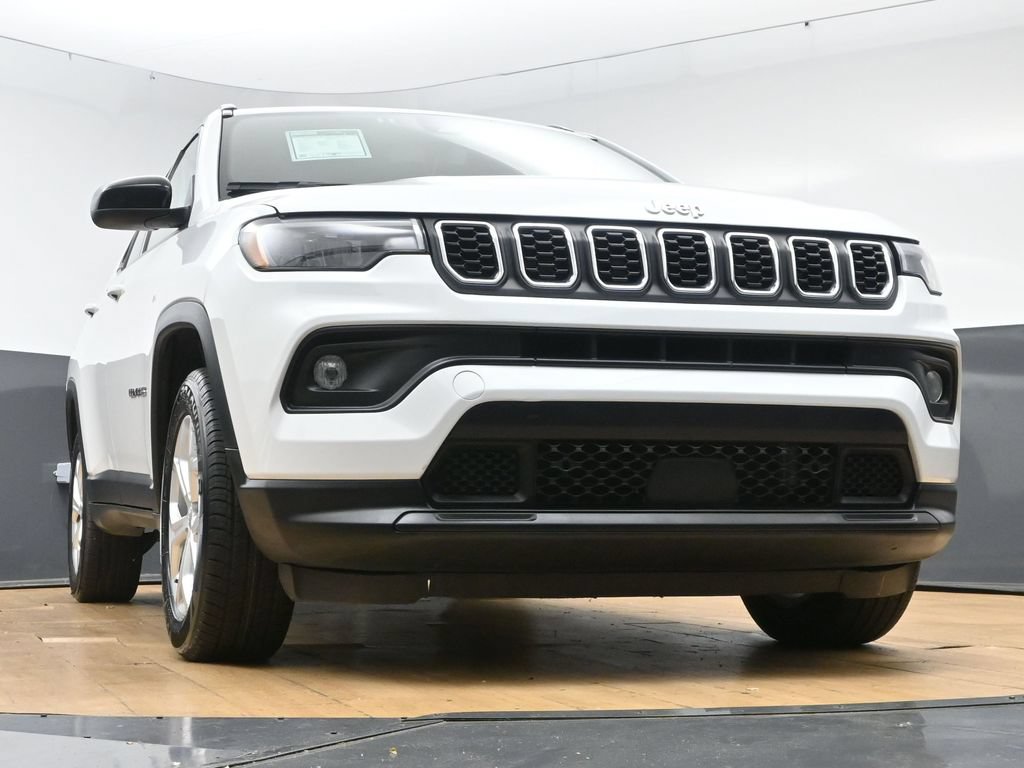 Used 2024 Jeep Compass Latitude AWD/4WD image 51