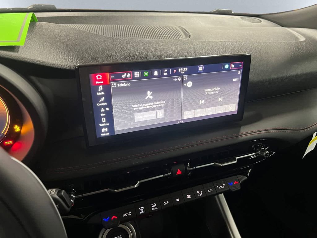 Used 2024 Dodge Hornet R/T Plus w/ Tech Pack Plus w/o Parking image 18