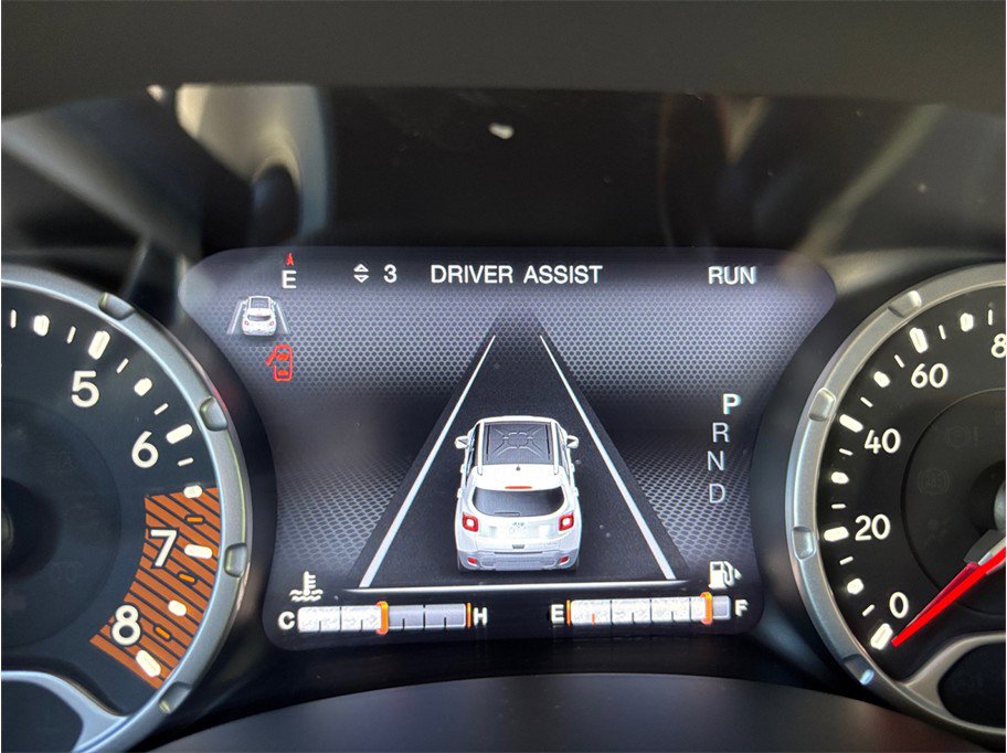 Used 2021 Jeep Renegade Latitude FWD image 31
