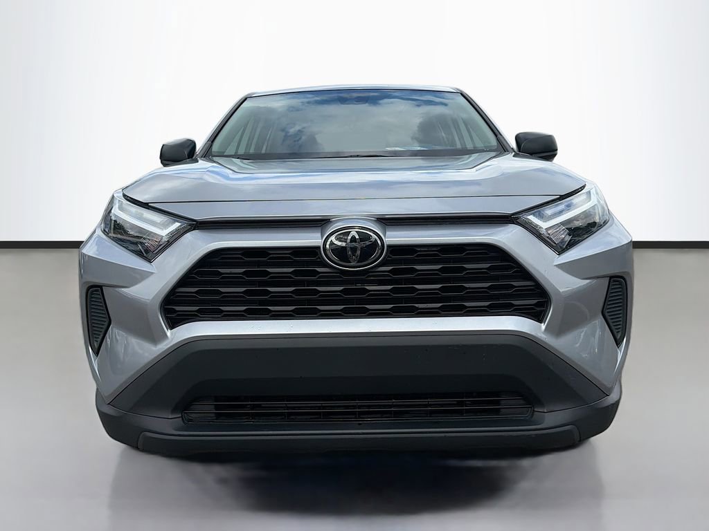 Used 2023 Toyota RAV4 LE image 7