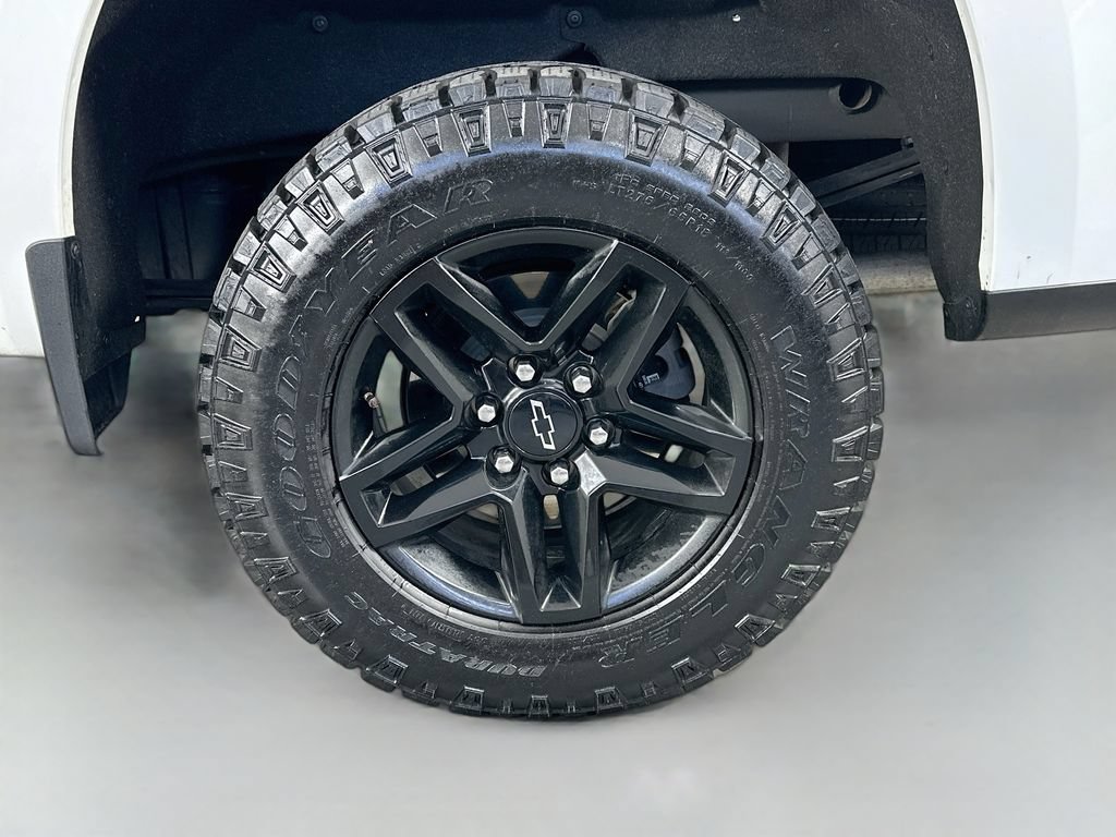 Used 2021 Chevrolet Silverado 1500 LT Trail Boss w/ Bed Protection Package AWD/4WD image 32