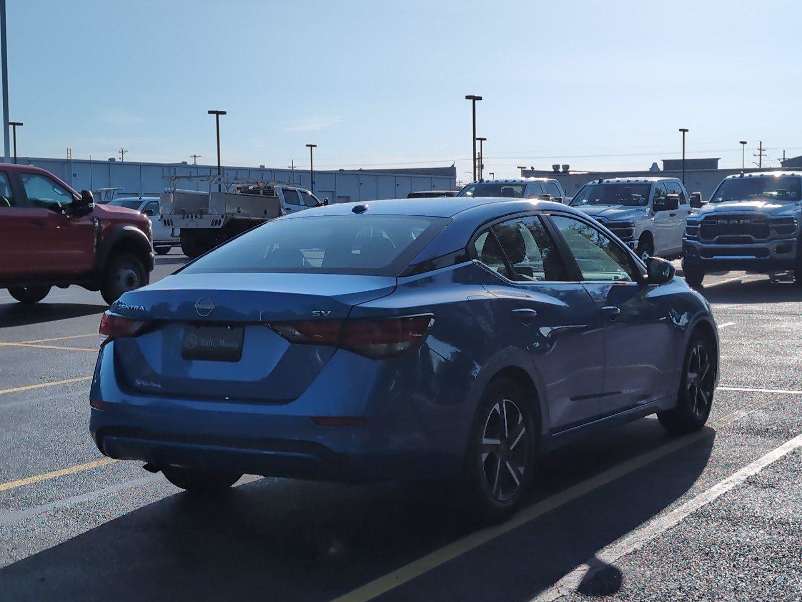 Used 2024 Nissan Sentra SV FWD image 7