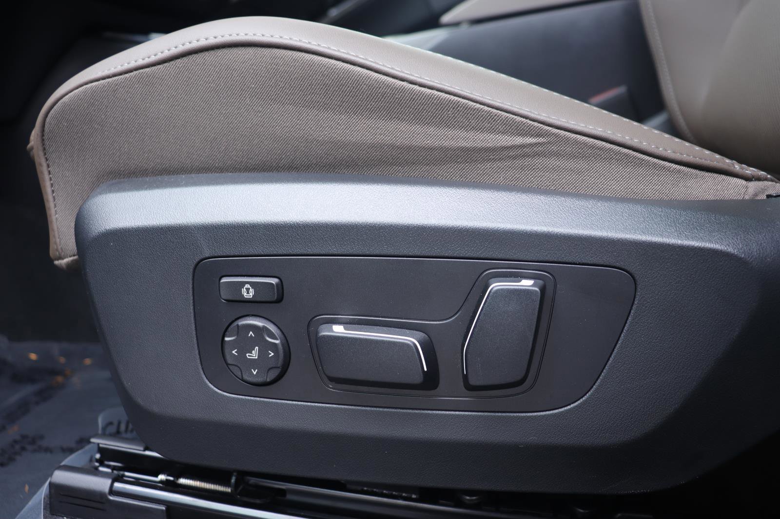 Used 2025 BMW X3 xDrive30i w/ Premium Package image 26