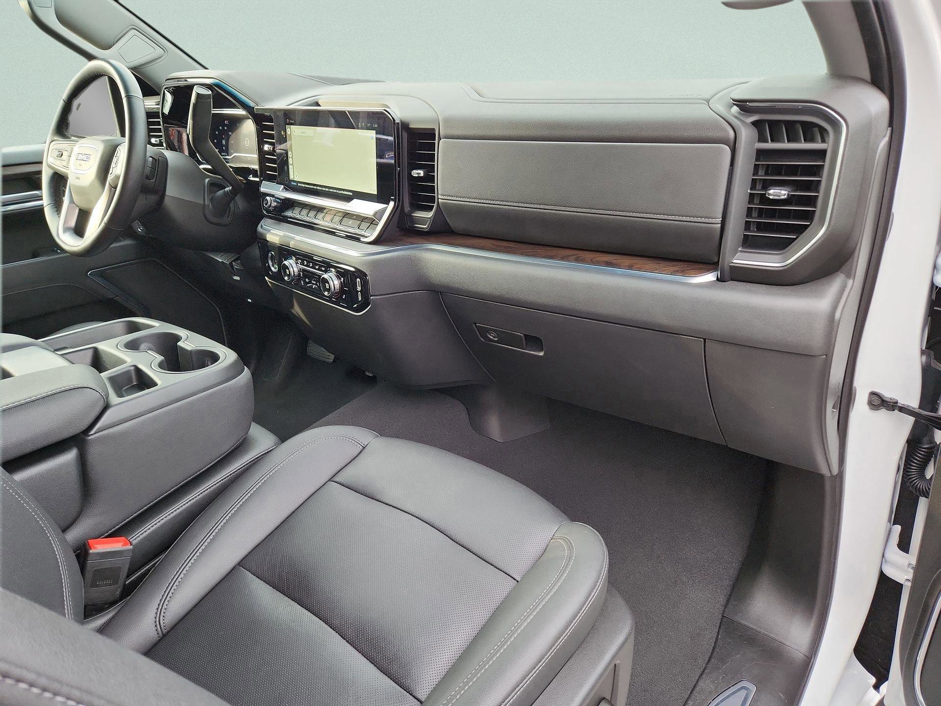 Used 2024 GMC Sierra 1500 SLT image 9