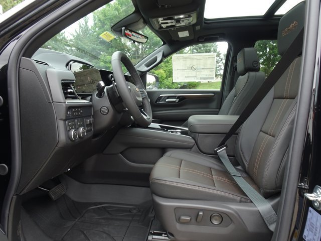 New 2026 Chevrolet Tahoe High Country w/ Sun And Tow Package AWD/4WD image 5