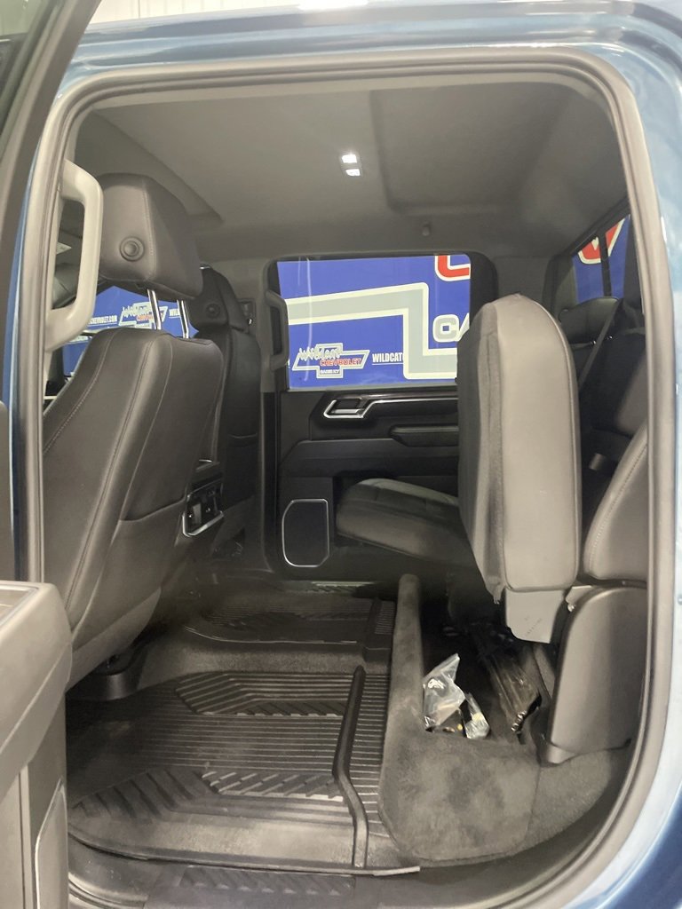 Used 2025 Chevrolet Silverado 2500 LTZ w/ LTZ Plus Package image 44