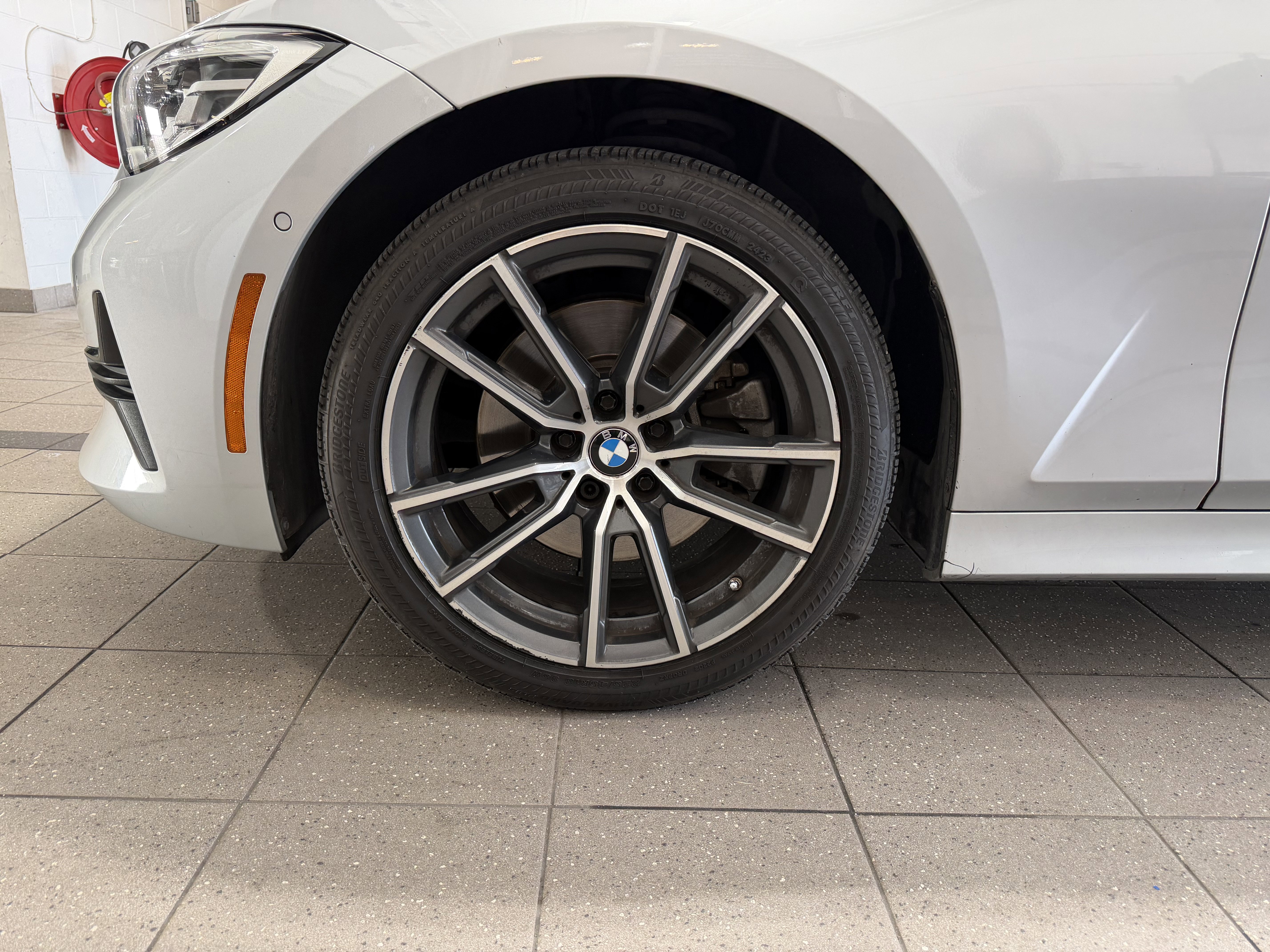 Used 2019 BMW 330i Sedan w/ Premium Package RWD image 5