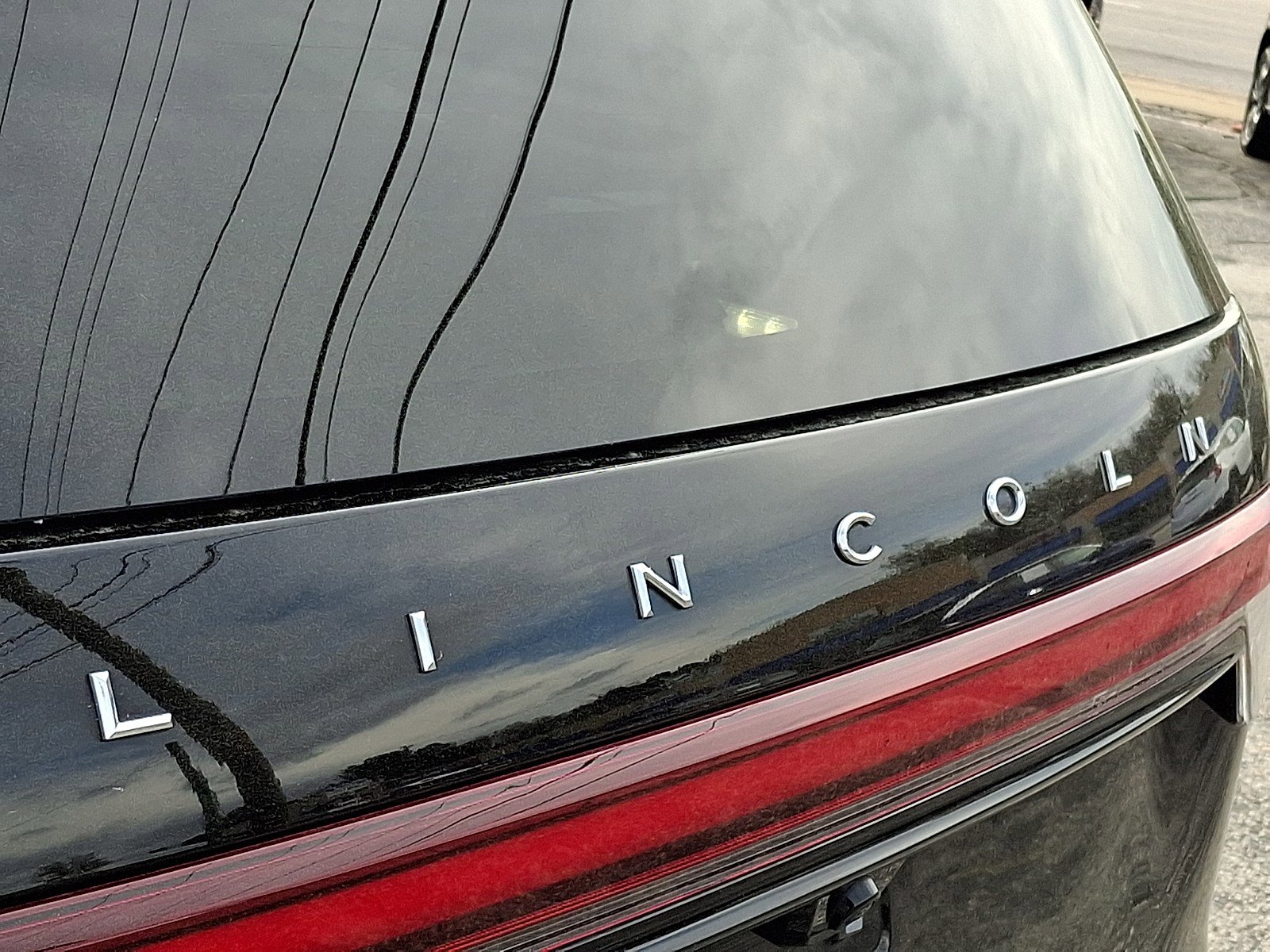 Certified 2025 Lincoln Aviator Reserve w/ Equipment Group 201A image 30