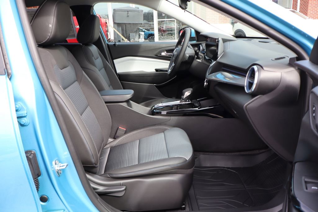 New 2026 Chevrolet Trax LT w/ Driver Confidence Package image 37
