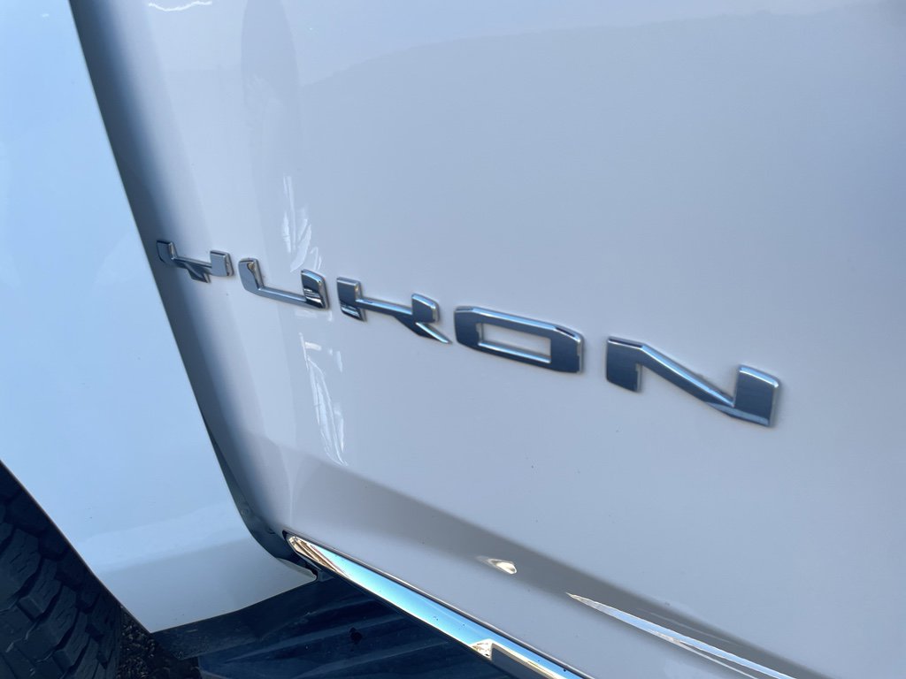 Used 2023 GMC Yukon SLT image 12