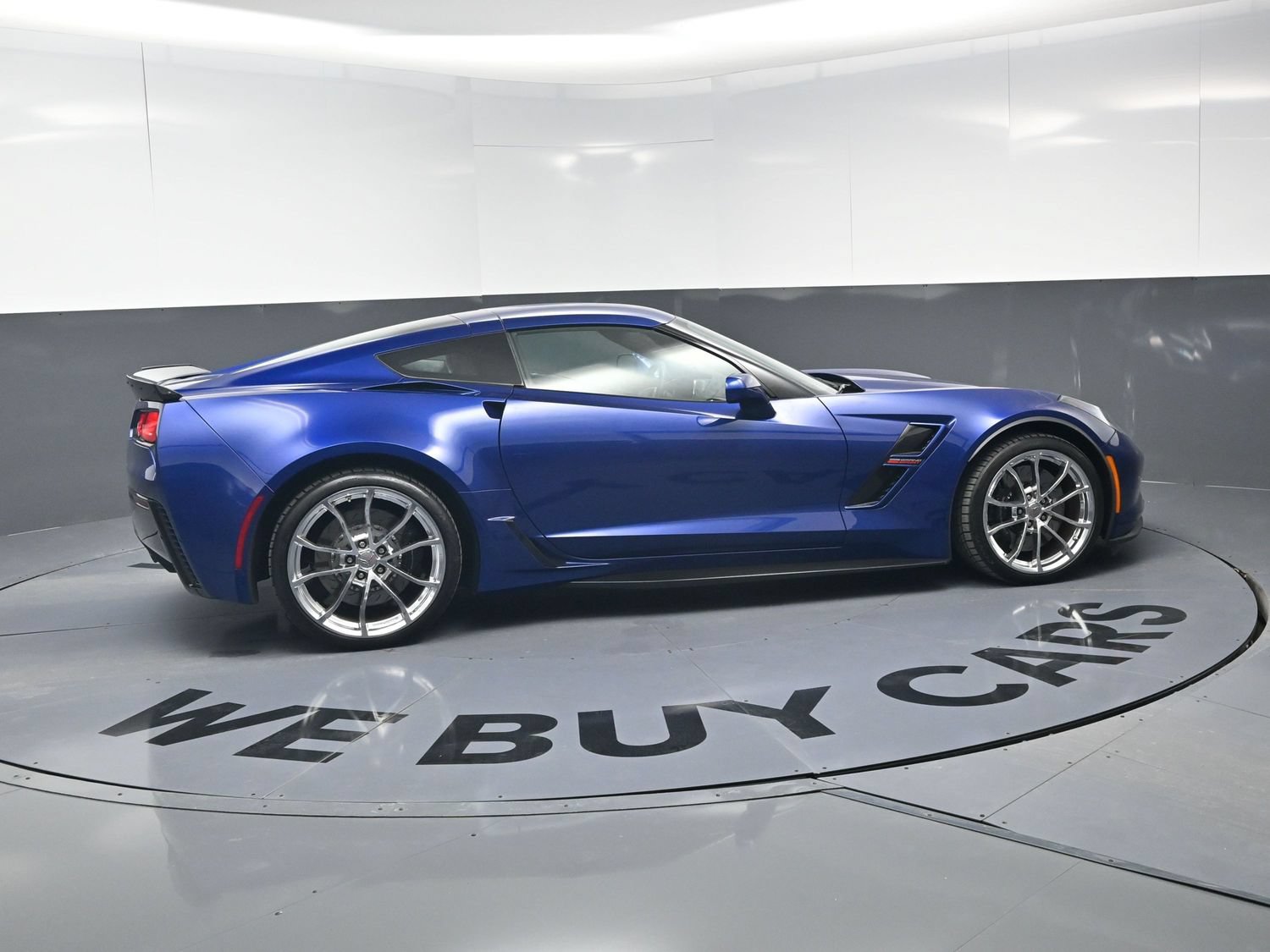 Used 2018 Chevrolet Corvette Grand Sport RWD image 10