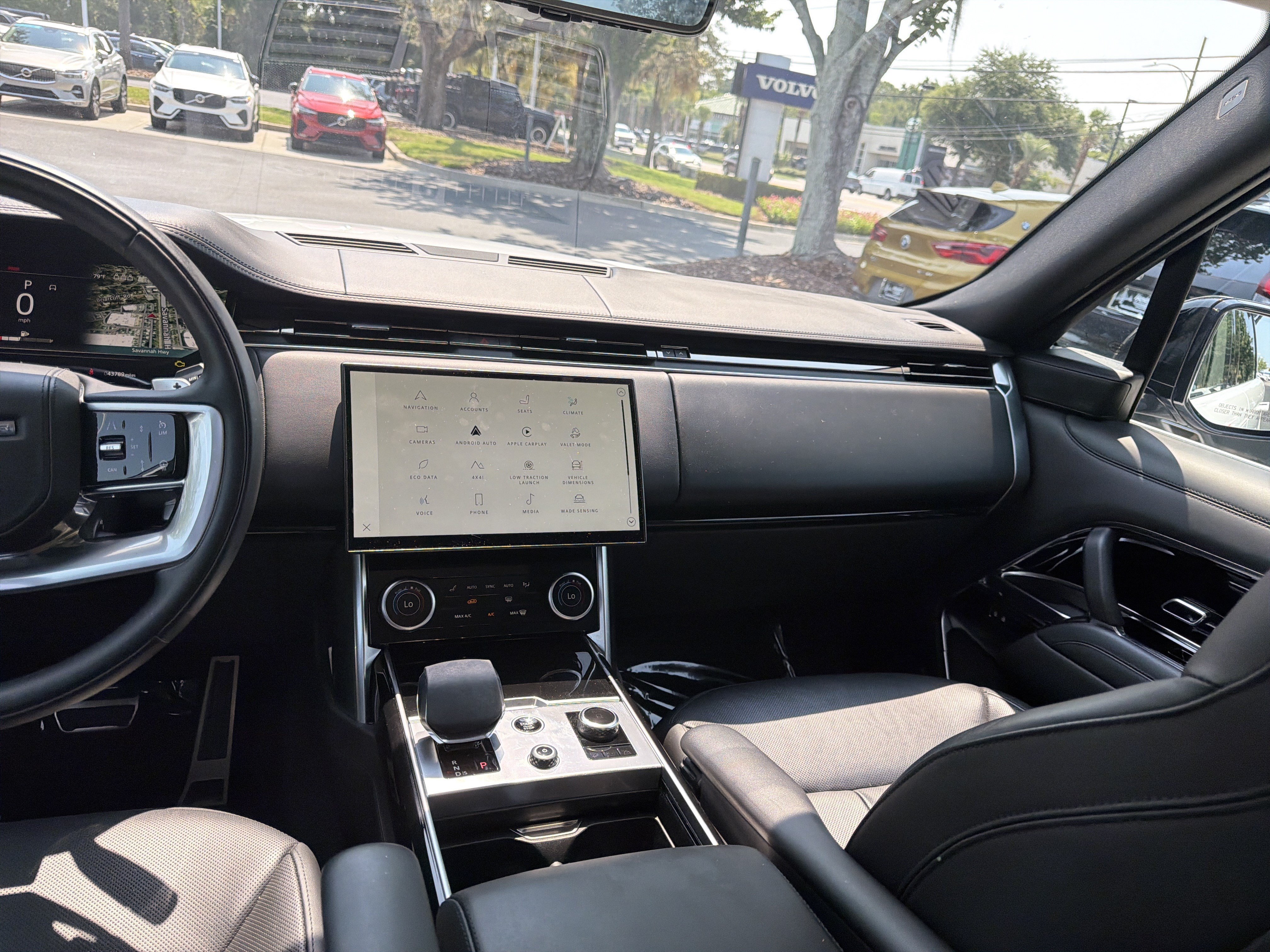 Used 2022 Land Rover Range Rover SE AWD/4WD image 44