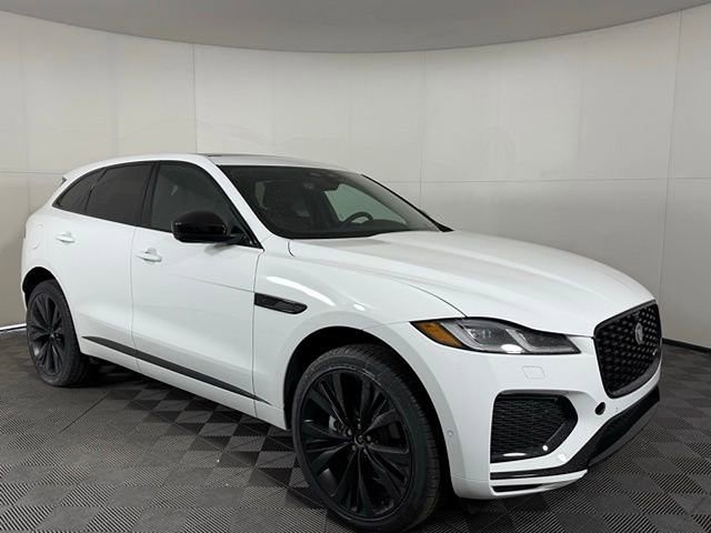 Certified 2025 Jaguar F-PACE R-Dynamic S image 8