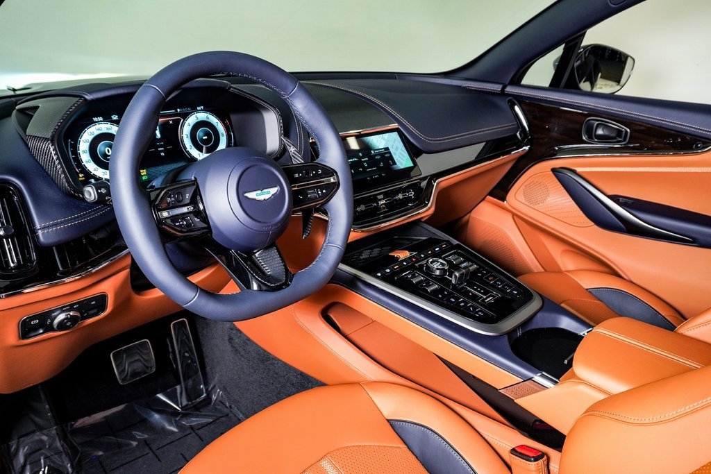 New 2026 Aston Martin DBX 707 image 23