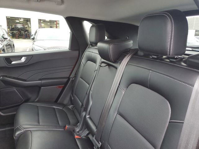 Used 2024 Ford Escape Platinum image 27
