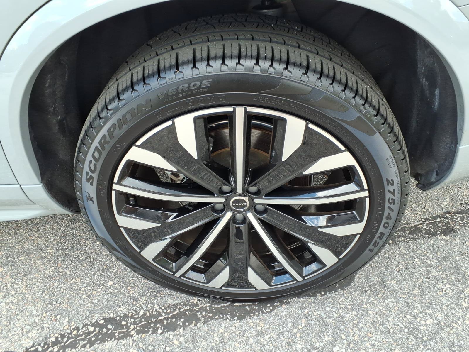 Used 2026 Volvo XC90 B6 Ultra AWD/4WD image 11