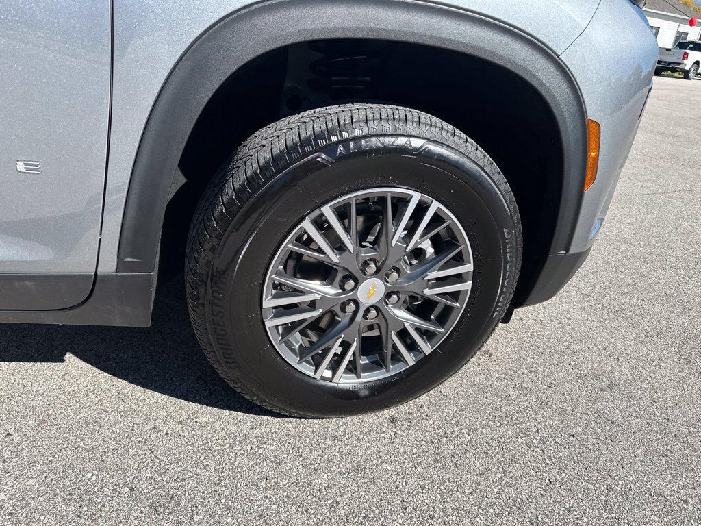 Used 2026 Chevrolet Traverse LT AWD/4WD image 15