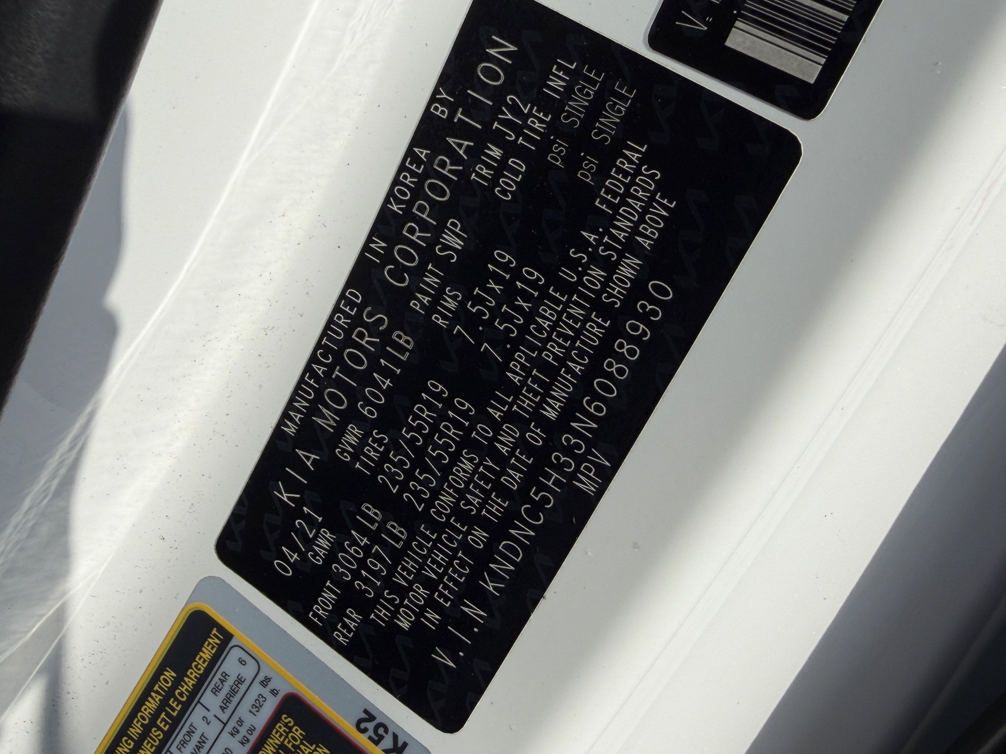 Used 2022 Kia Carnival EX FWD image 30