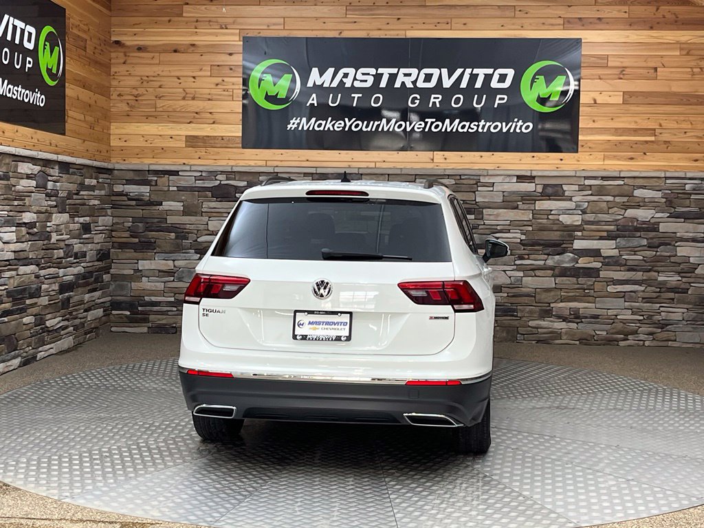Used 2020 Volkswagen Tiguan SE w/ Panoramic Sunroof Package AWD/4WD image 18