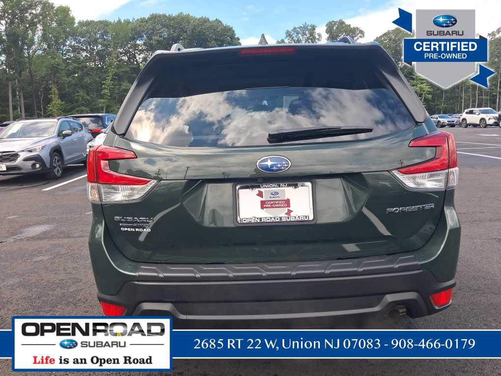 Certified 2023 Subaru Forester Premium AWD/4WD image 4