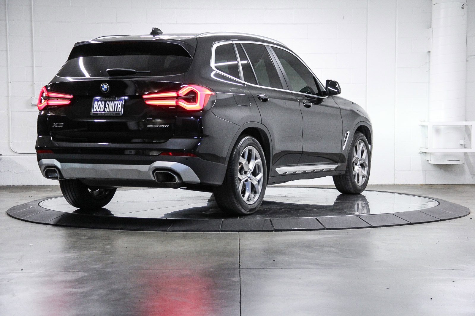 Certified 2023 BMW X3 sDrive30i w/ Premium Package image 6