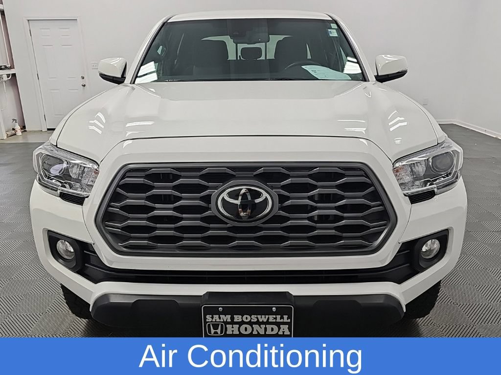 Used 2023 Toyota Tacoma TRD Off-Road AWD/4WD image 4