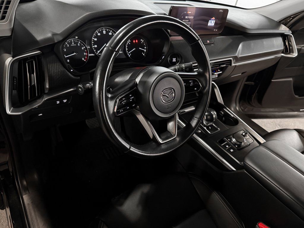 Used 2024 MAZDA CX-90 3.3 Turbo w/ Select Package image 9