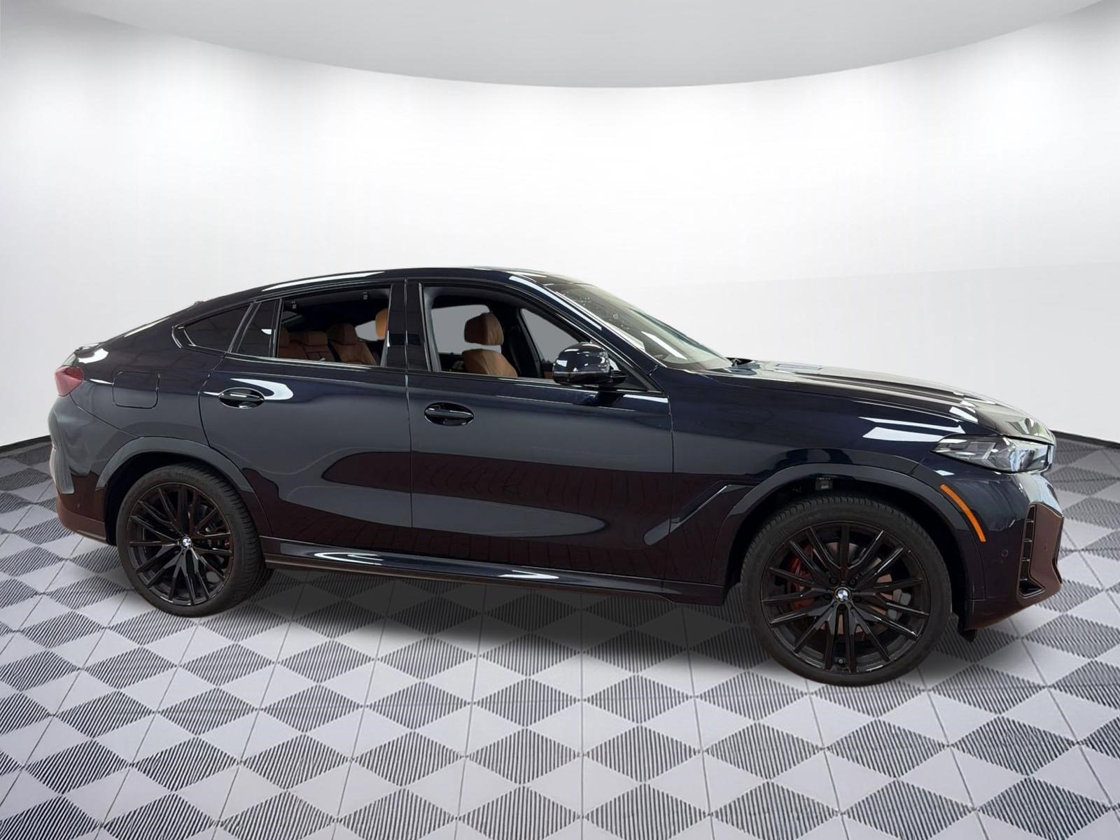 Certified 2024 BMW X6 xDrive40i w/ Executive Package image 8