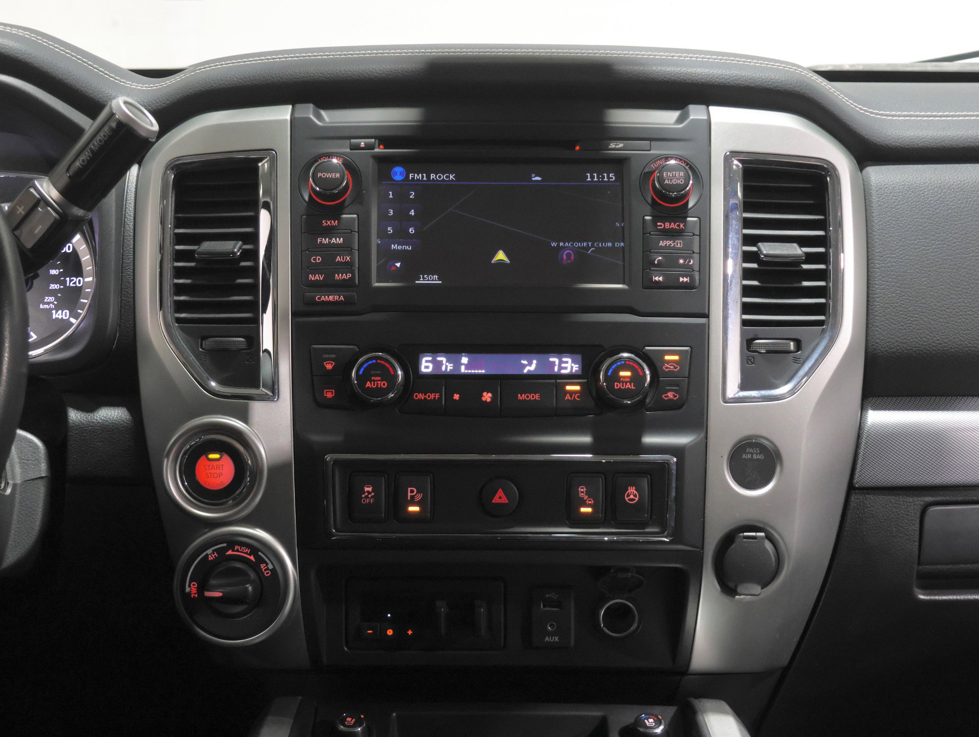 Used 2017 Nissan Titan PRO-4X w/ Pro-4x Convenience Package image 17