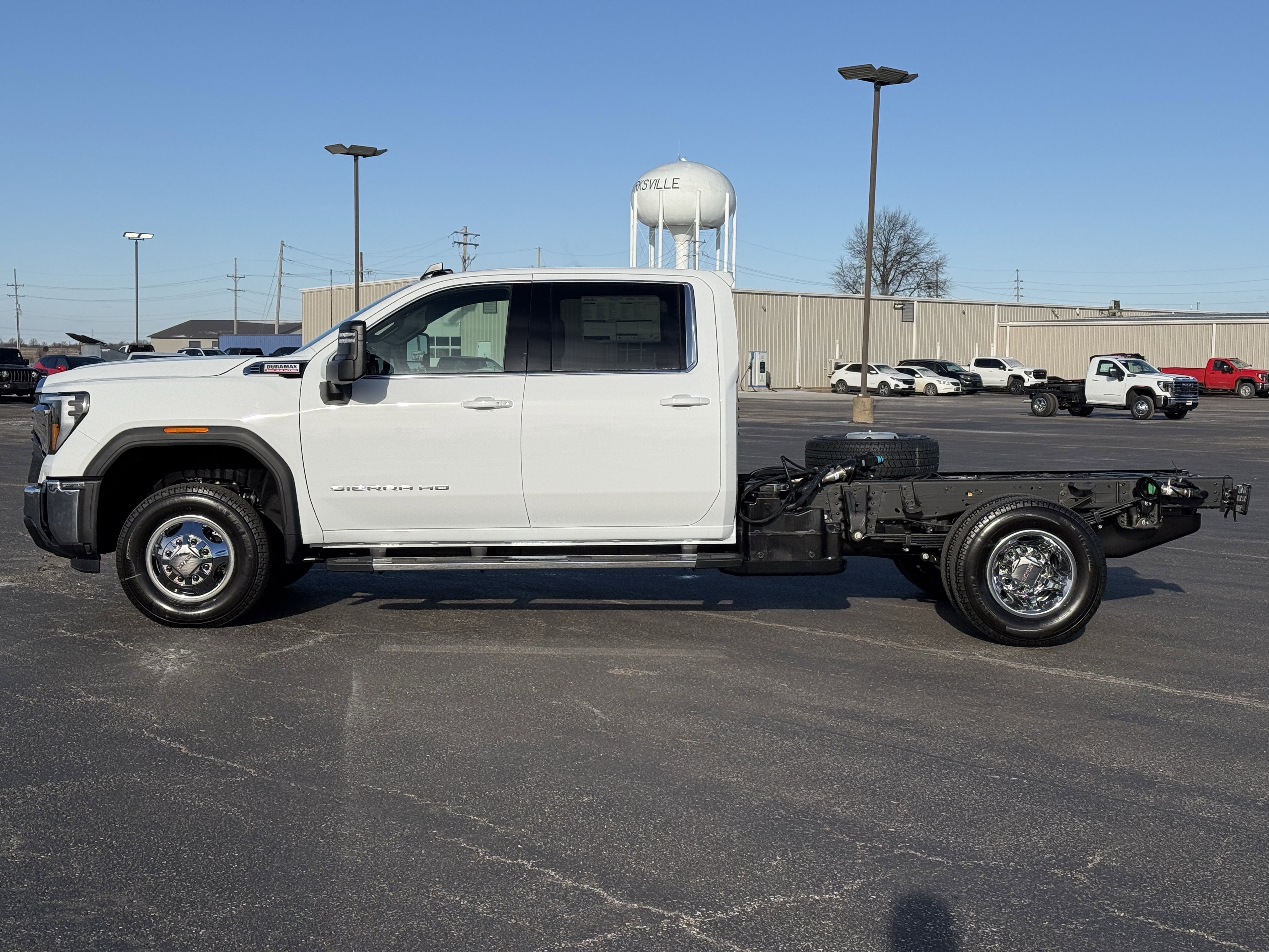 New 2026 GMC Sierra 3500 SLE image 7