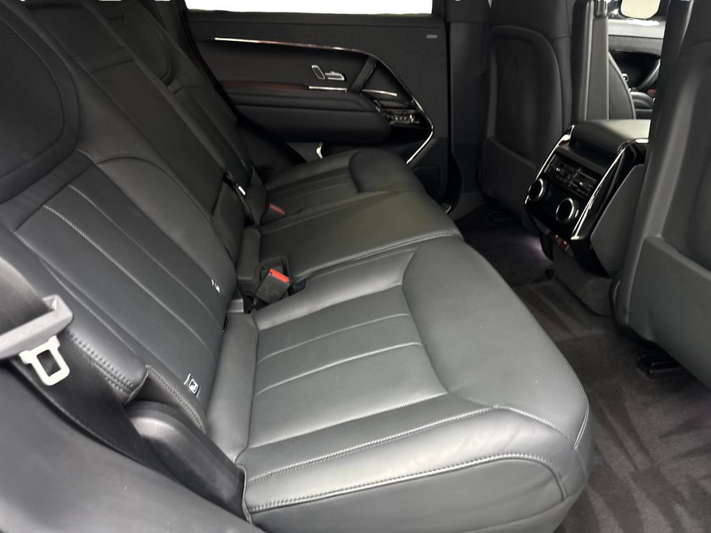 Used 2023 Land Rover Range Rover Sport SE AWD/4WD image 38