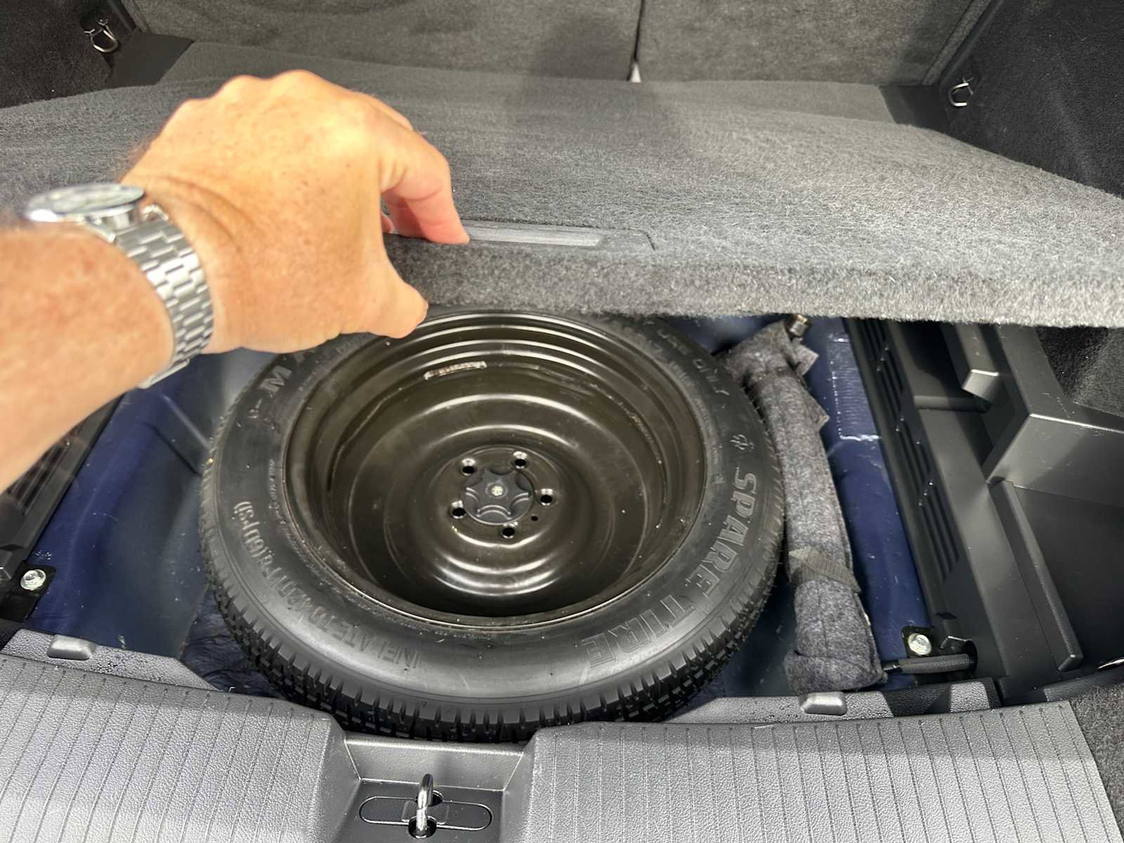 Used 2021 Nissan Rogue S FWD image 19